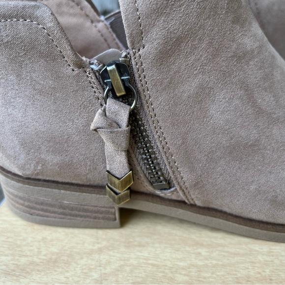 Dr. Scholl’s Astir Ankle Booties NWOT In Tan Sz 6 Wide - Picture 6 of 13